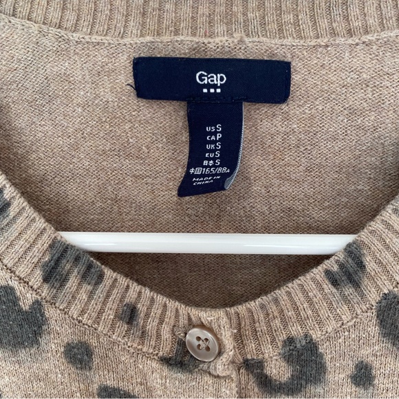 GAP Tan and Black Leopard Cardigan - Picture 3 of 3
